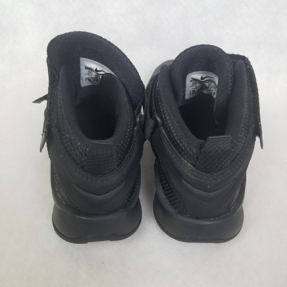 SOLD Nike Lebron James Soldier 9 Kids 13c - Picture 4 of 7